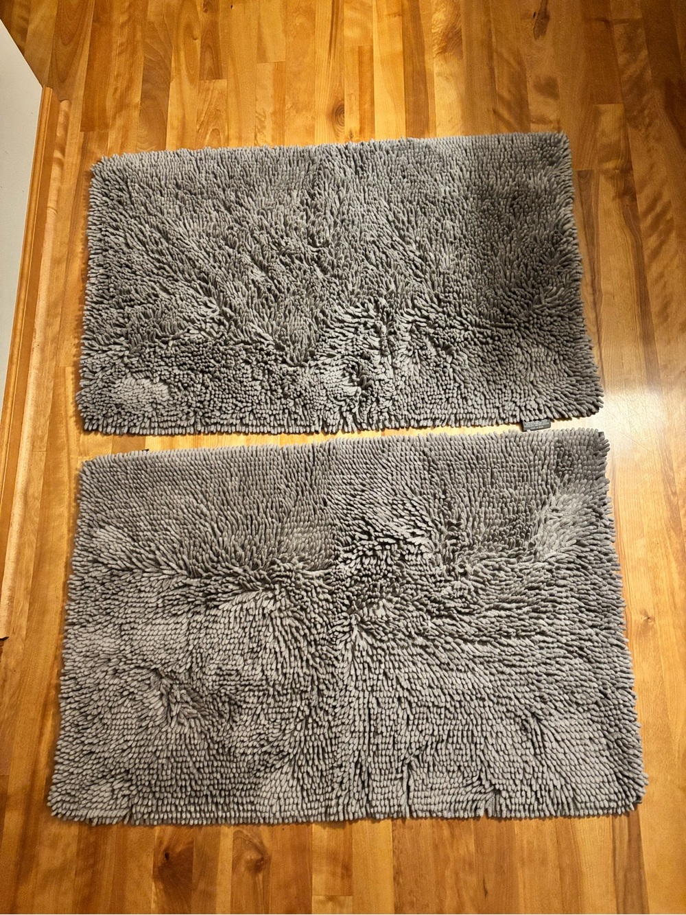 Plush Gray Chenille Bath Mat Set - Soft Non-Slip Bathroom Rugs